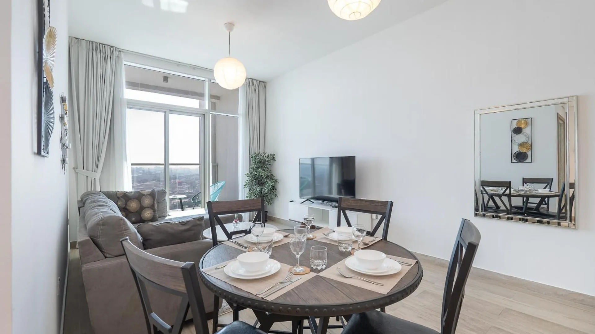 Luxury 1-Bedroom In Dubai Marina That Sleeps 2 United Arab Emirates